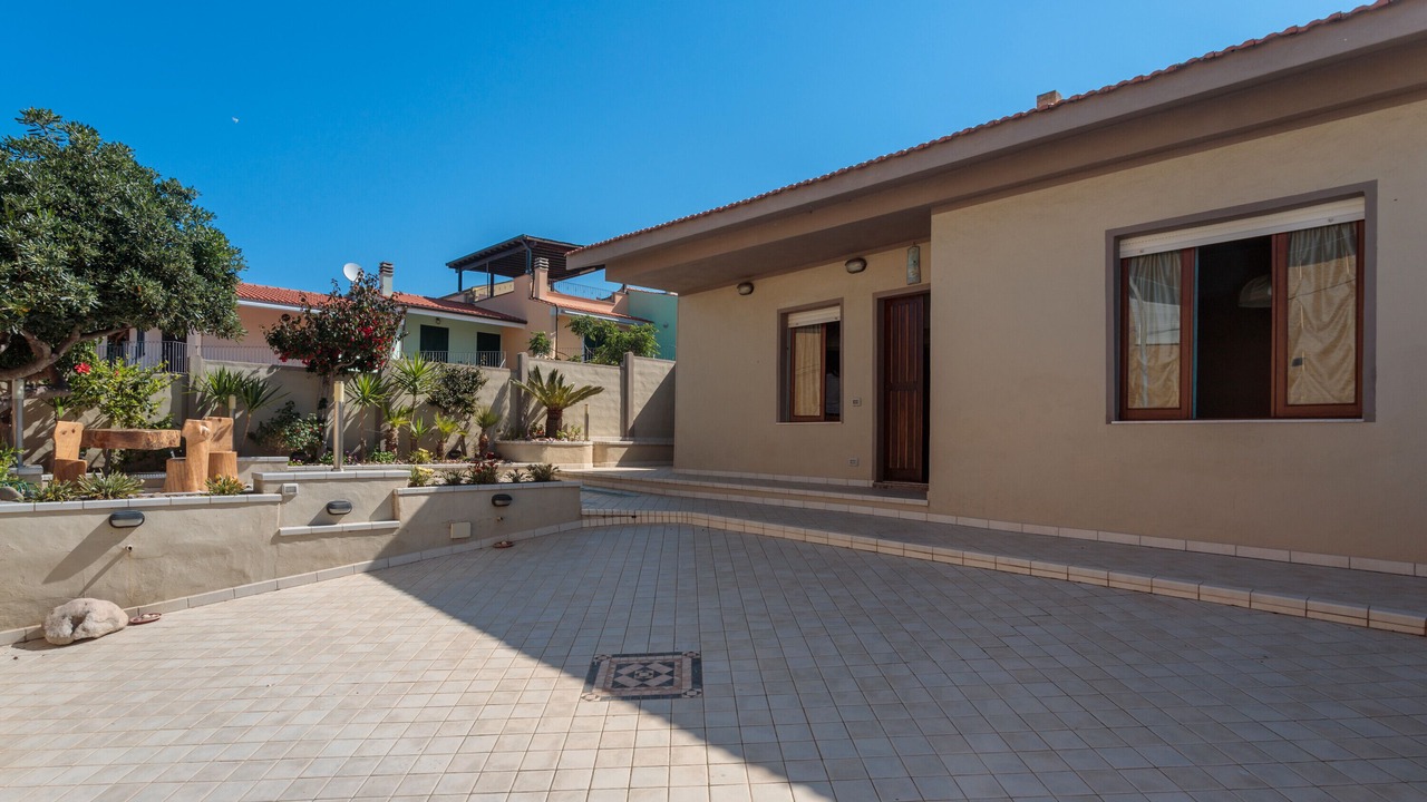 Photo of Patio Balcony in S'Archittu