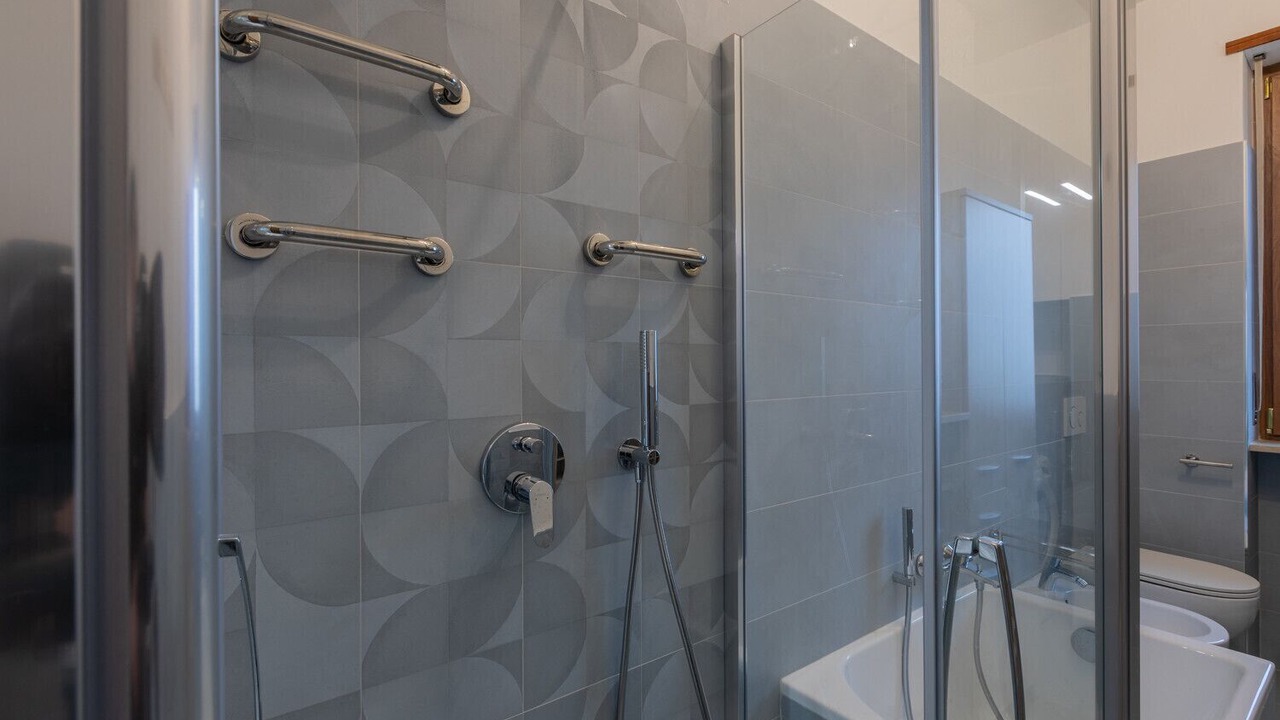 Photo of Bathroom in Cenisia