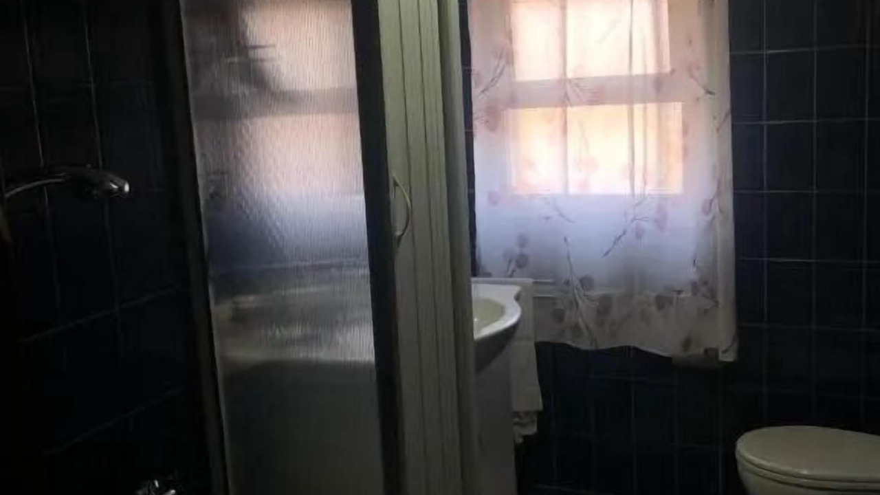 Photo of Bathroom in Gizzeria