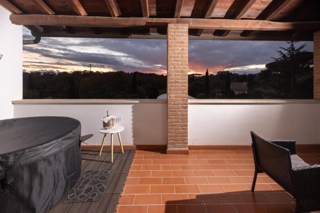 Photo of Patio Balcony in Tragliatella