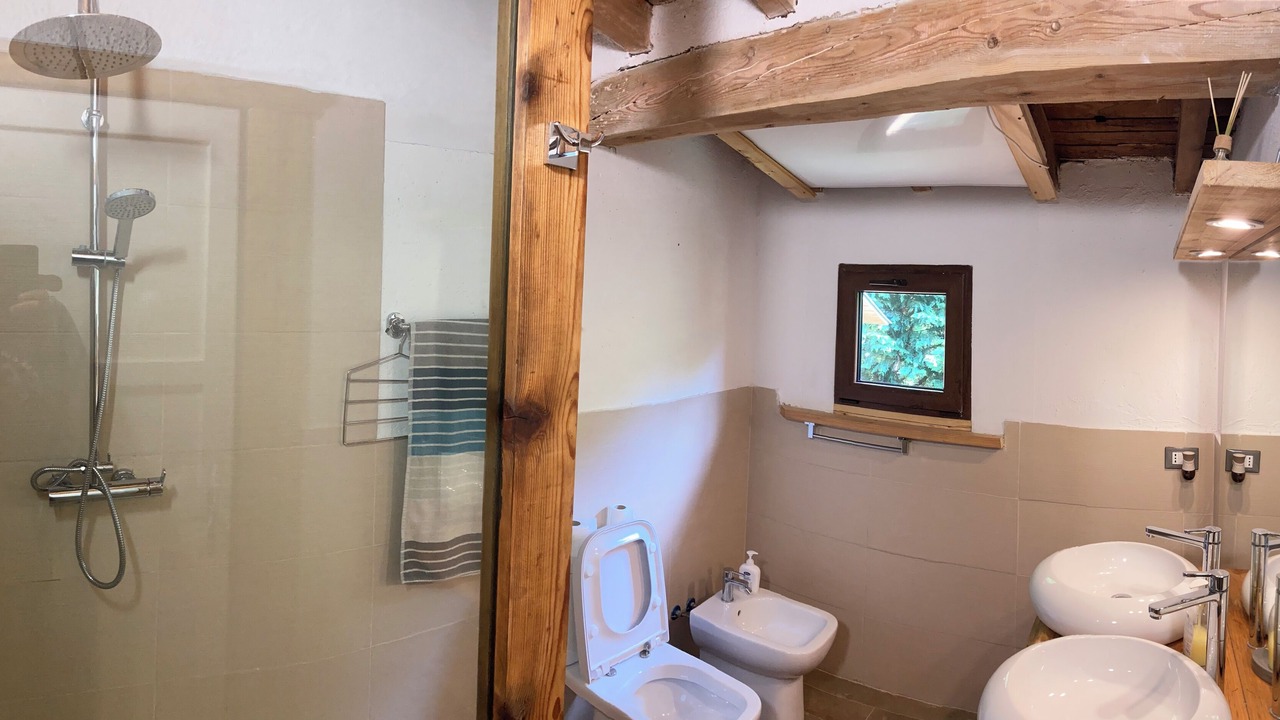 Photo of Bathroom in Primaluna