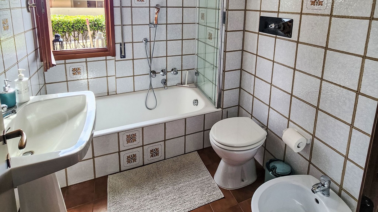 Photo of Bathroom in Lesa