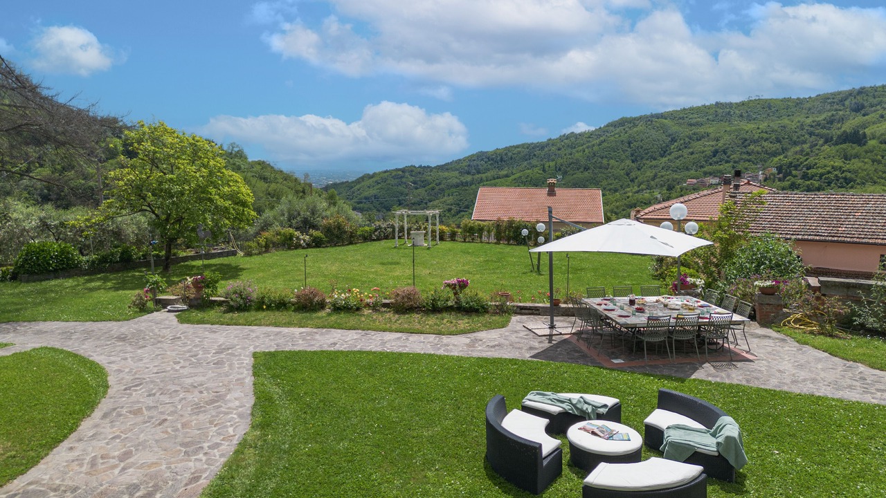 Photo of Outdoor in Saturnana