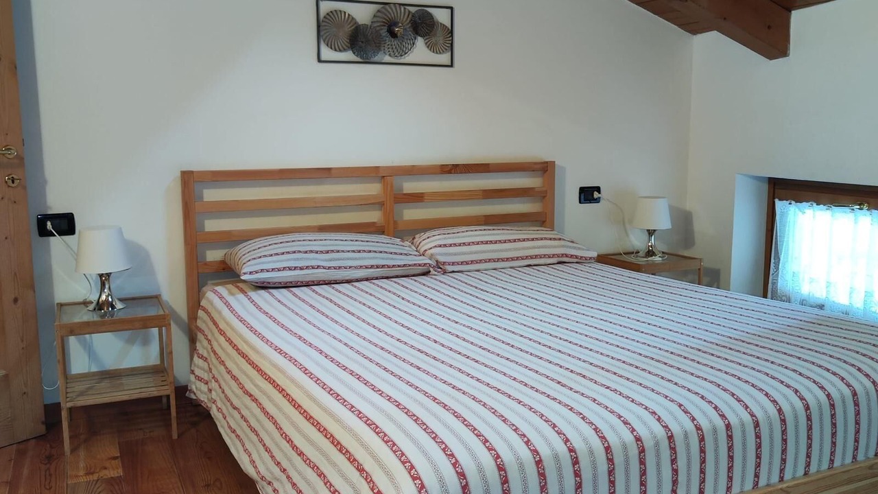 Photo of Bedroom in Commezzadura