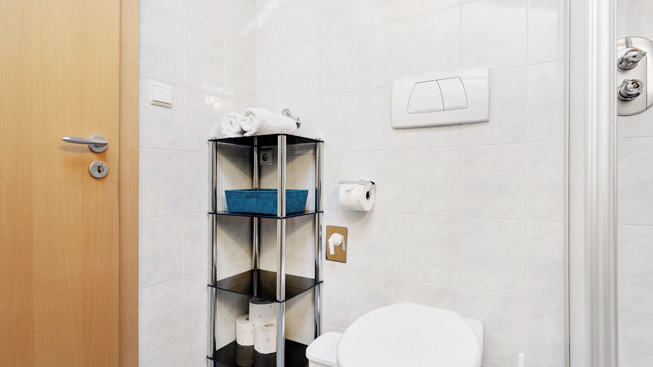 Photo of Bathroom in Albions