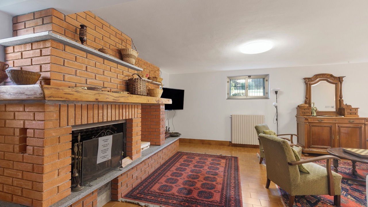 Photo of Bedroom in Porto Valtravaglia