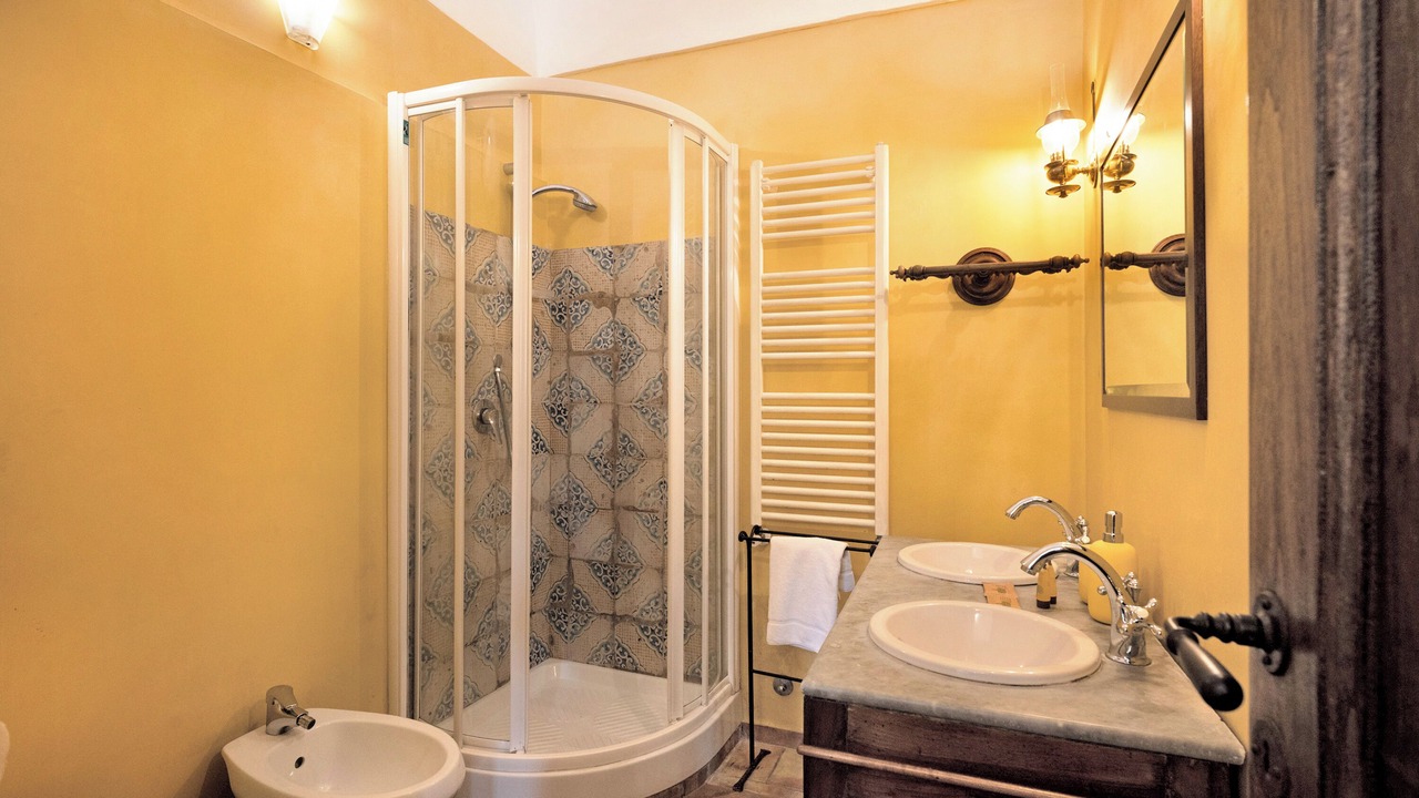 Photo of Bathroom in Meta