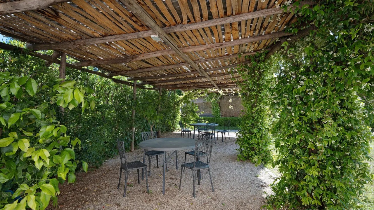 Photo of Outdoor in Meta