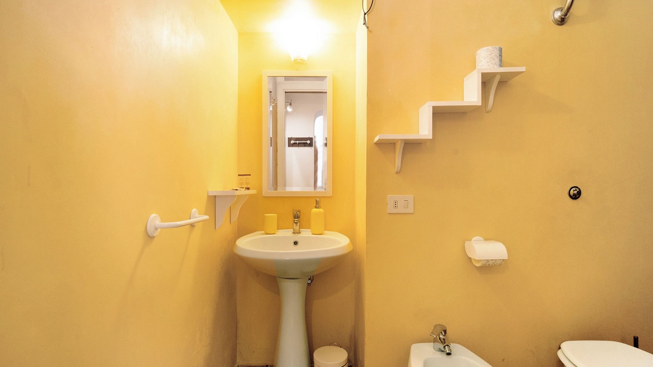 Photo of Bathroom in Meta