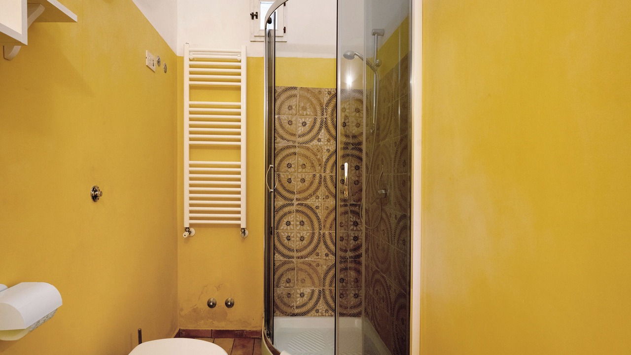 Photo of Bathroom in Meta