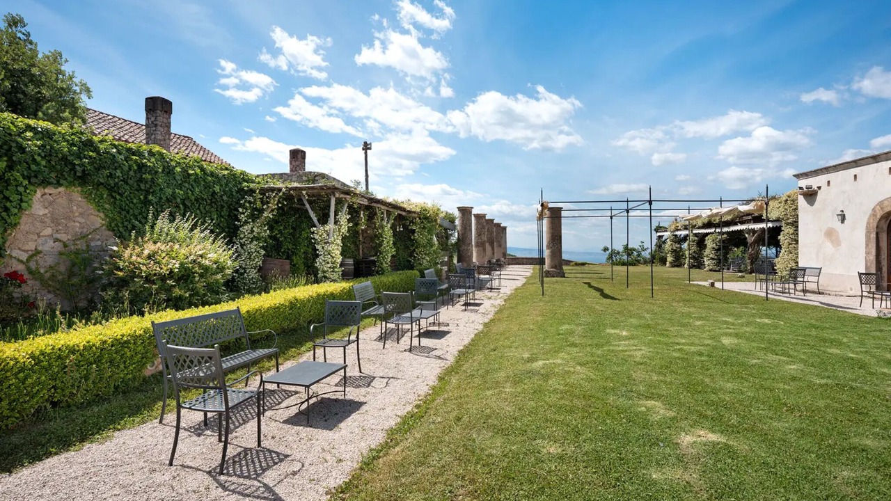 Photo of Patio Balcony in Meta