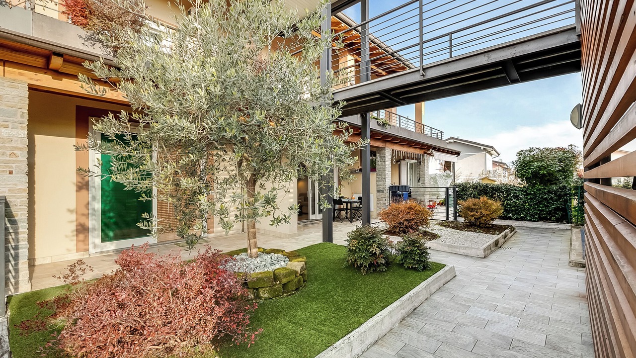 Photo of Outdoor in Ispra