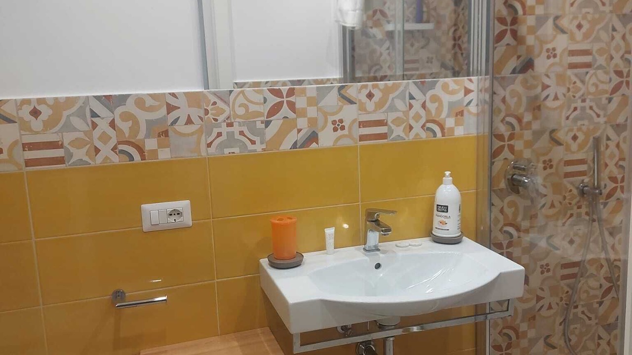 Photo of Bathroom in Meta