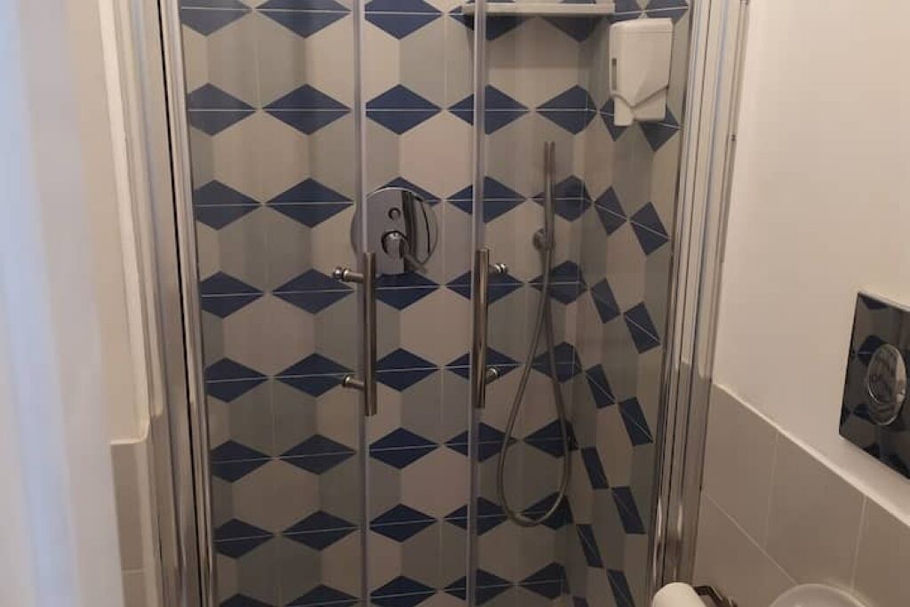 Photo of Bathroom in Naples City Centre
