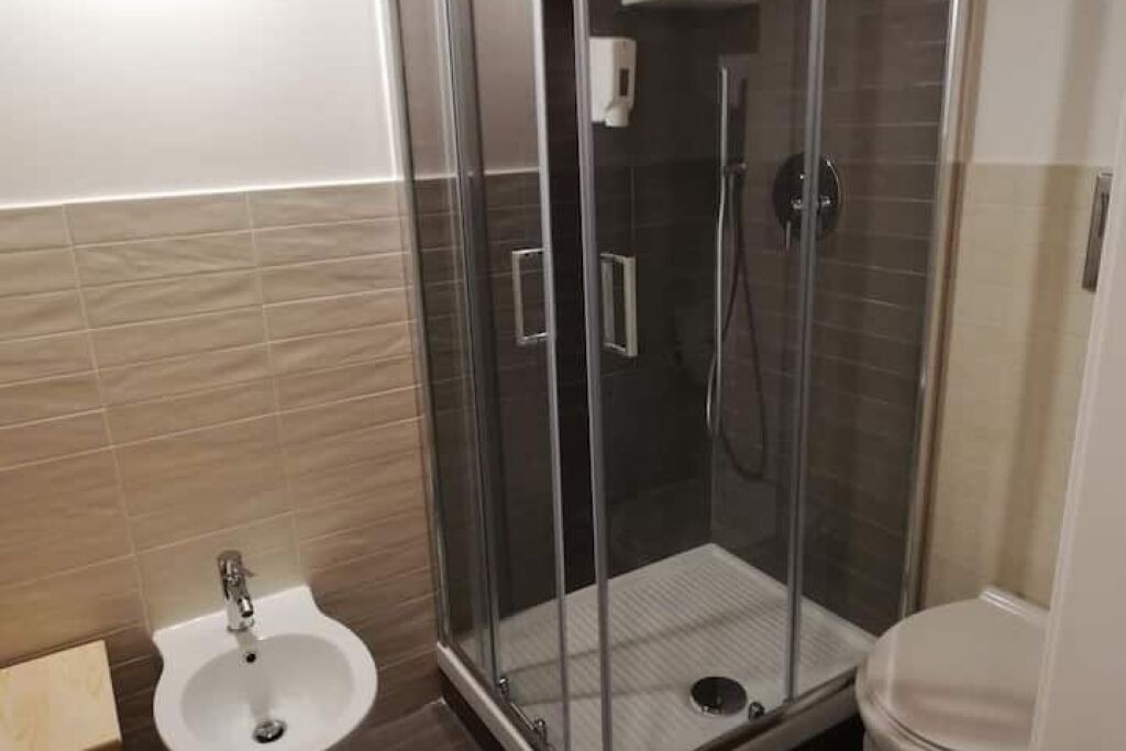 Photo of Bathroom in Naples City Centre