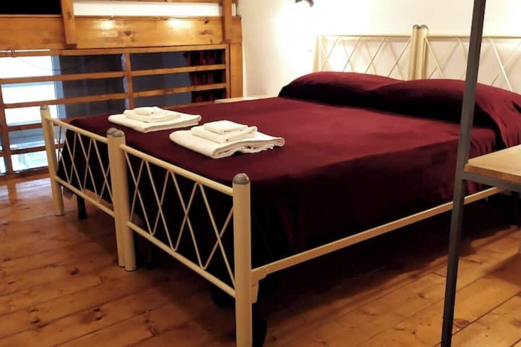 Photo of Bedroom in Naples City Centre