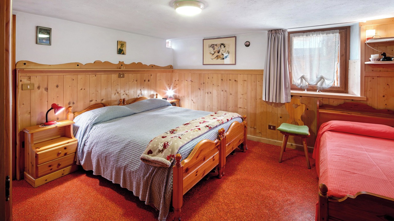Photo of Bedroom in Caviola