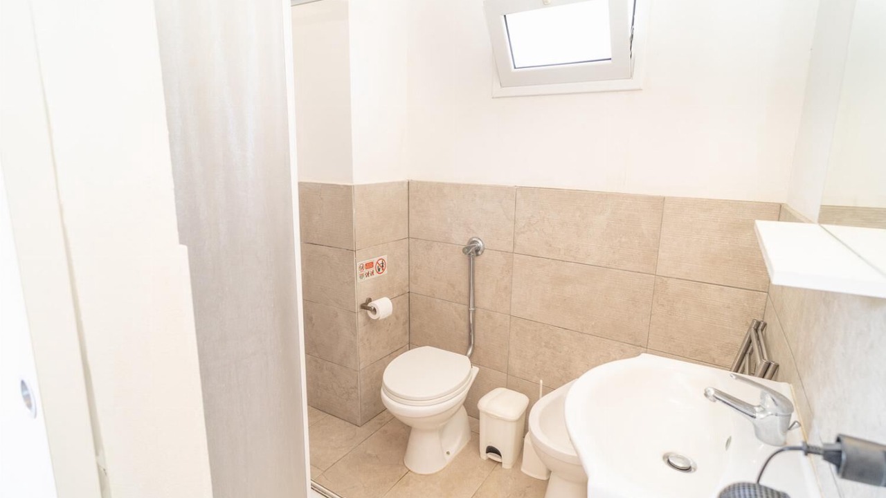 Photo of Bathroom in Caucana-finaiti-casuzze-finaiti Nord