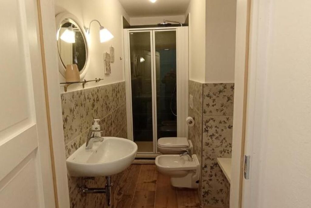 Photo of Bathroom in Terres