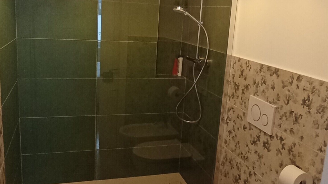 Photo of Bathroom in Terres