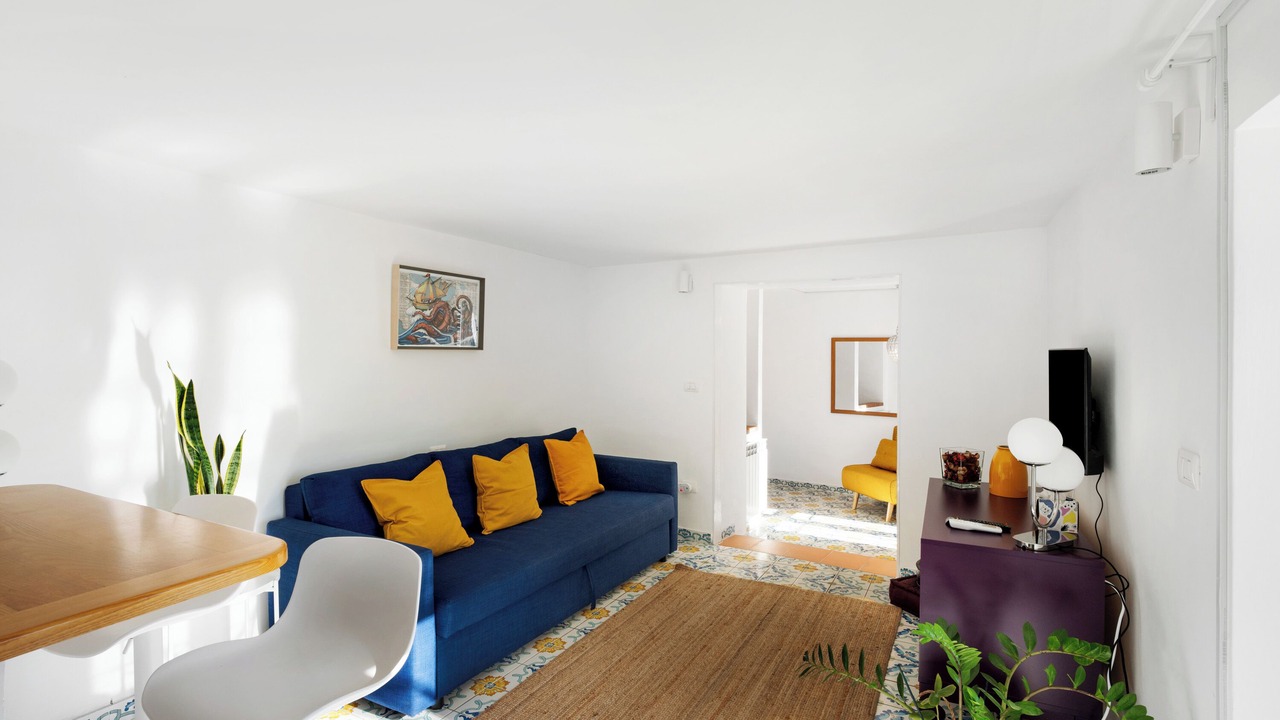 Photo of Livingroom in Historical Downtown Salerno