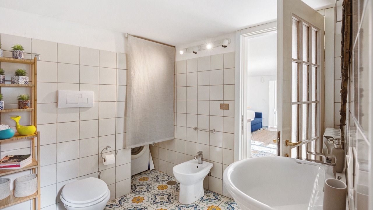 Photo of Bathroom in Historical Downtown Salerno