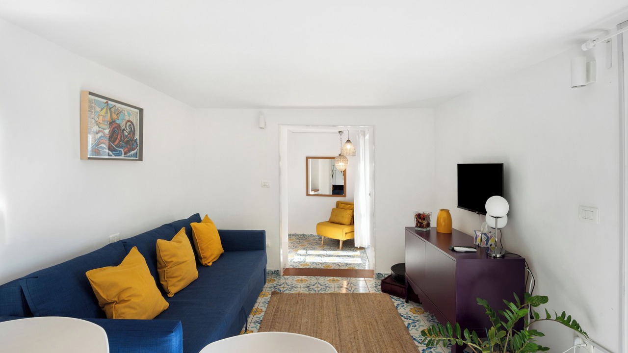 Photo of Livingroom in Historical Downtown Salerno
