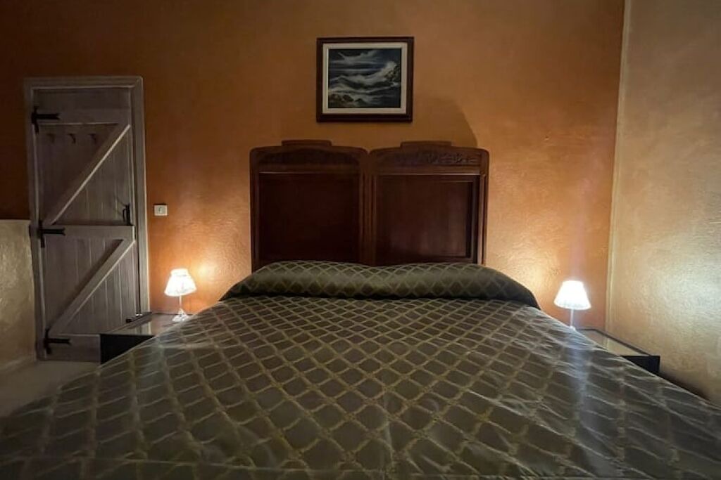Photo of Bedroom in Saint-remy-de-provence