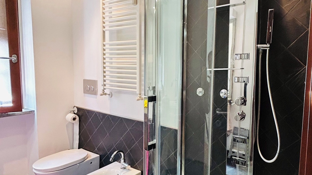 Photo of Bathroom in Quartiere XXVIII Monte Sacro Alto