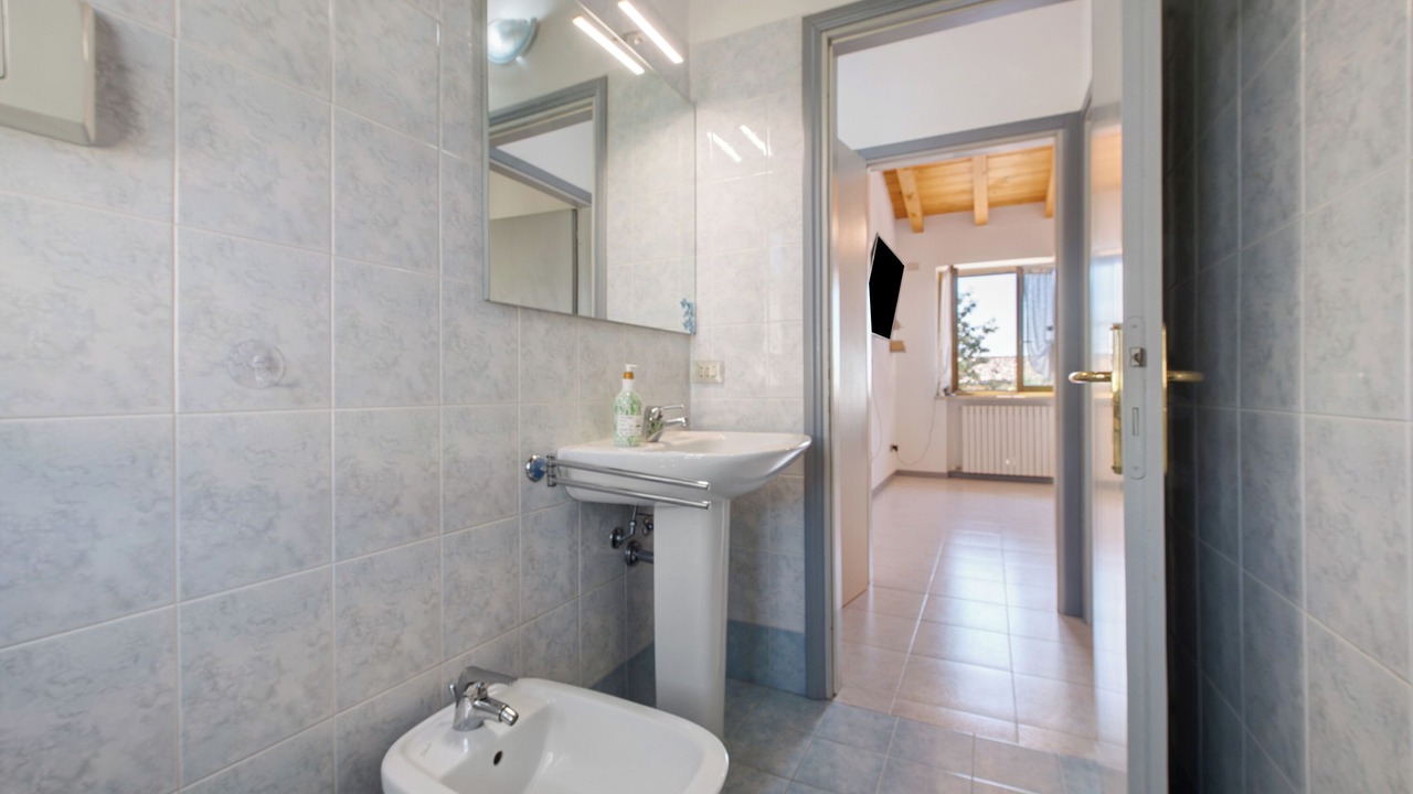Photo of Bathroom in Montioni