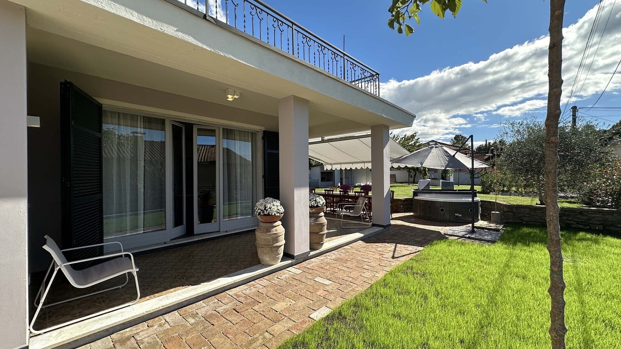 Photo of Patio Balcony in Borghetto-melara