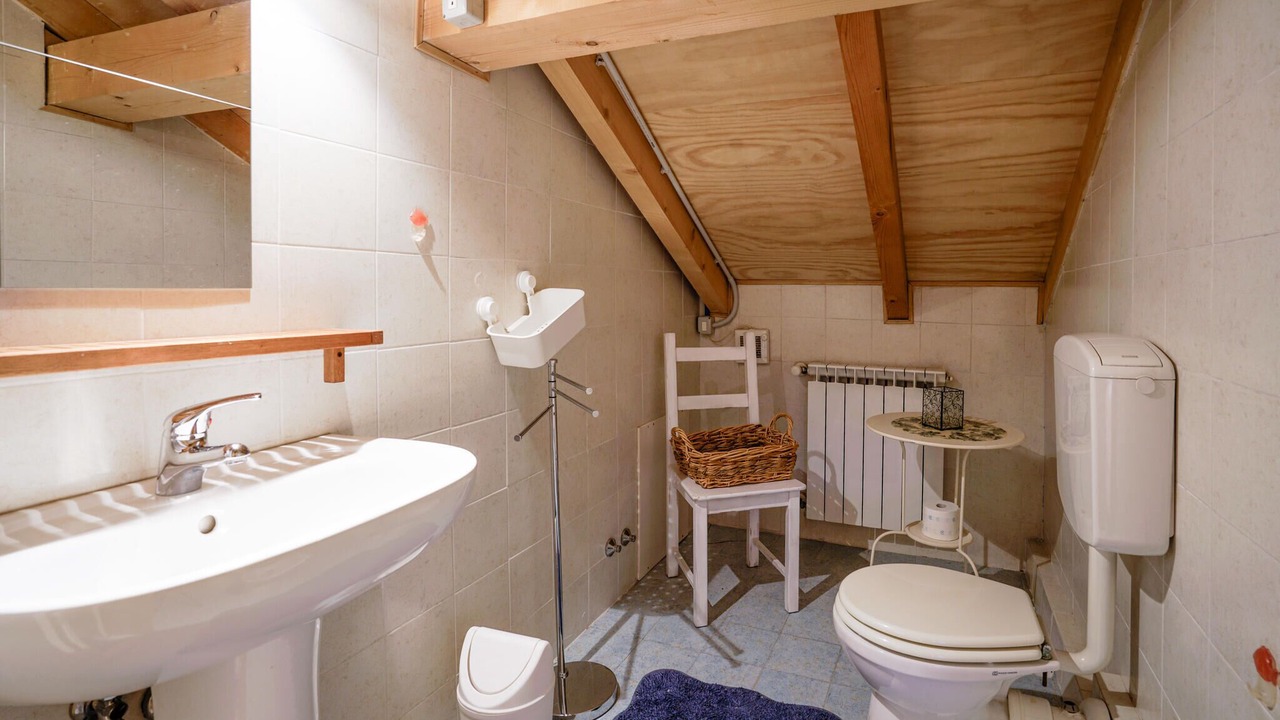 Photo of Bathroom in Careggine