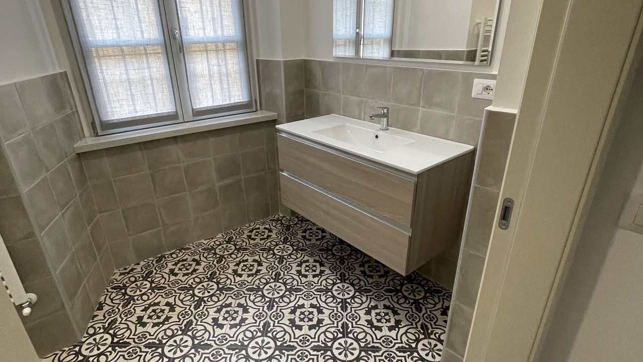 Photo of Bathroom in Como City Centre