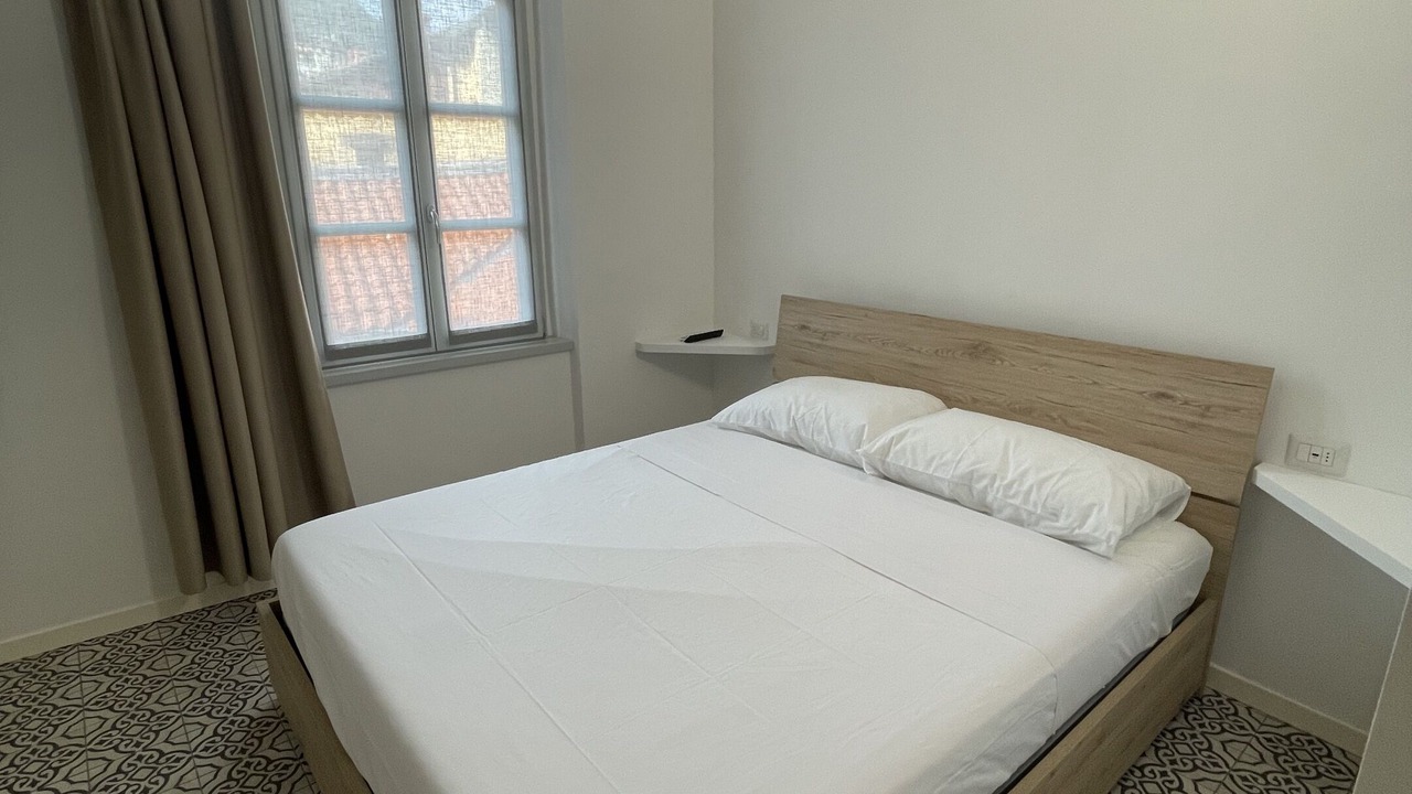 Photo of Bedroom in Como City Centre