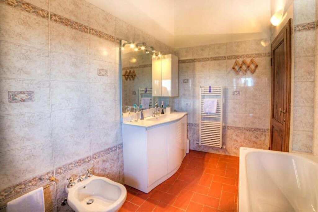 Photo of Bathroom in Monti