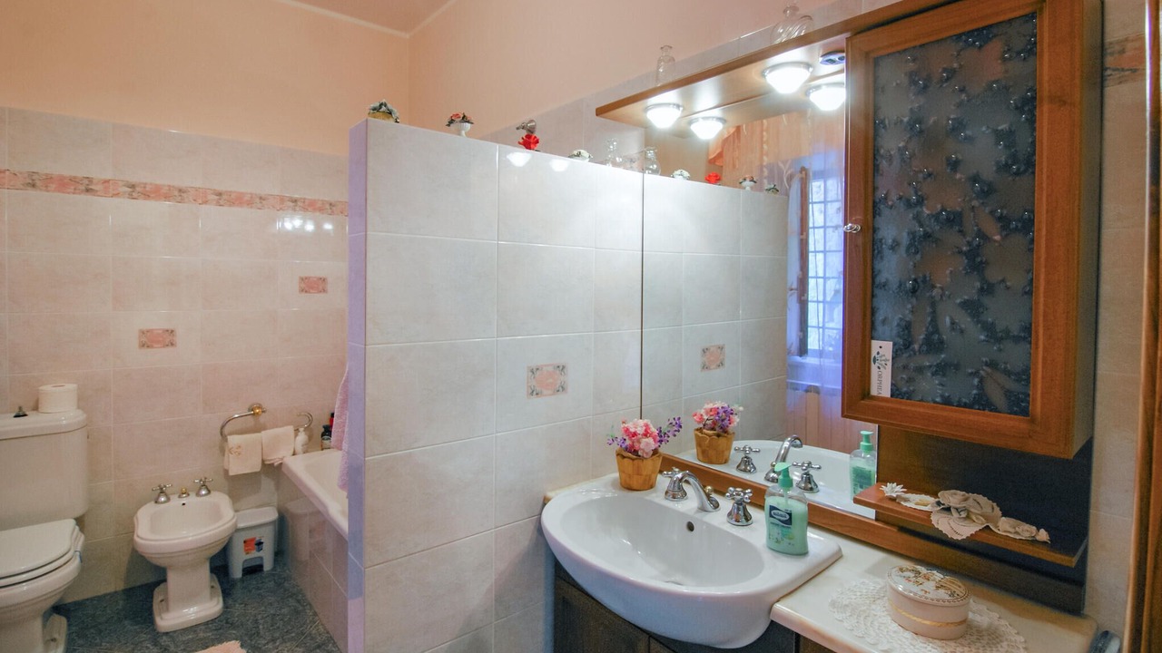 Photo of Bathroom in Barga