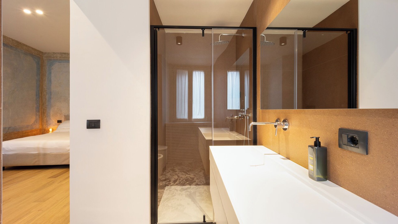 Photo of Bathroom in Tivoli