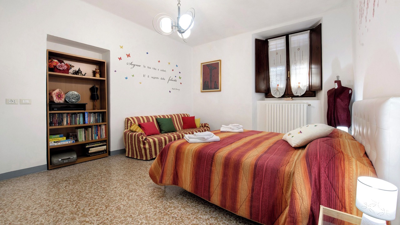 Photo of Bedroom in Iseo