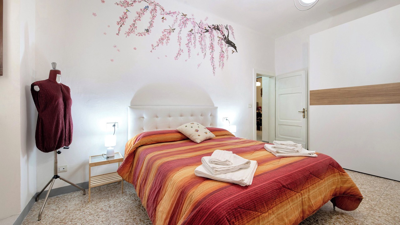 Photo of Bedroom in Iseo