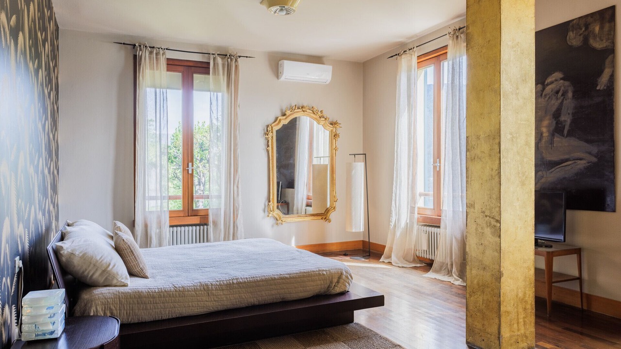 Photo of Bedroom in Como