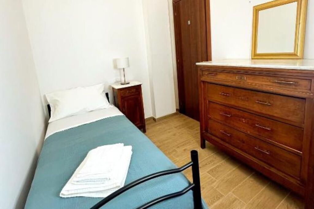Photo of Bedroom in San Demetrio ne' Vestini