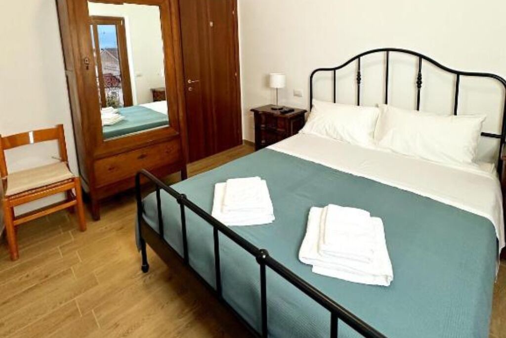 Photo of Bedroom in San Demetrio ne' Vestini
