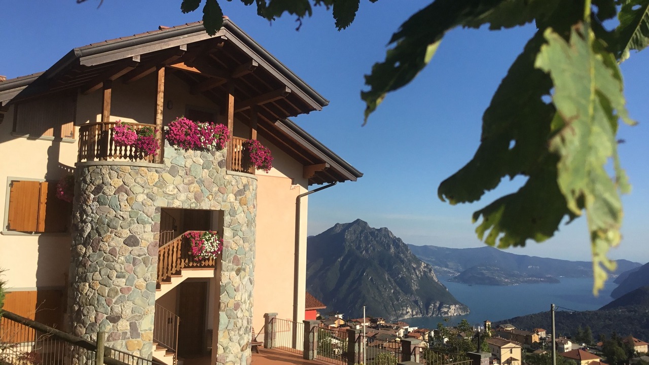 Photo of Outdoor in Bossico