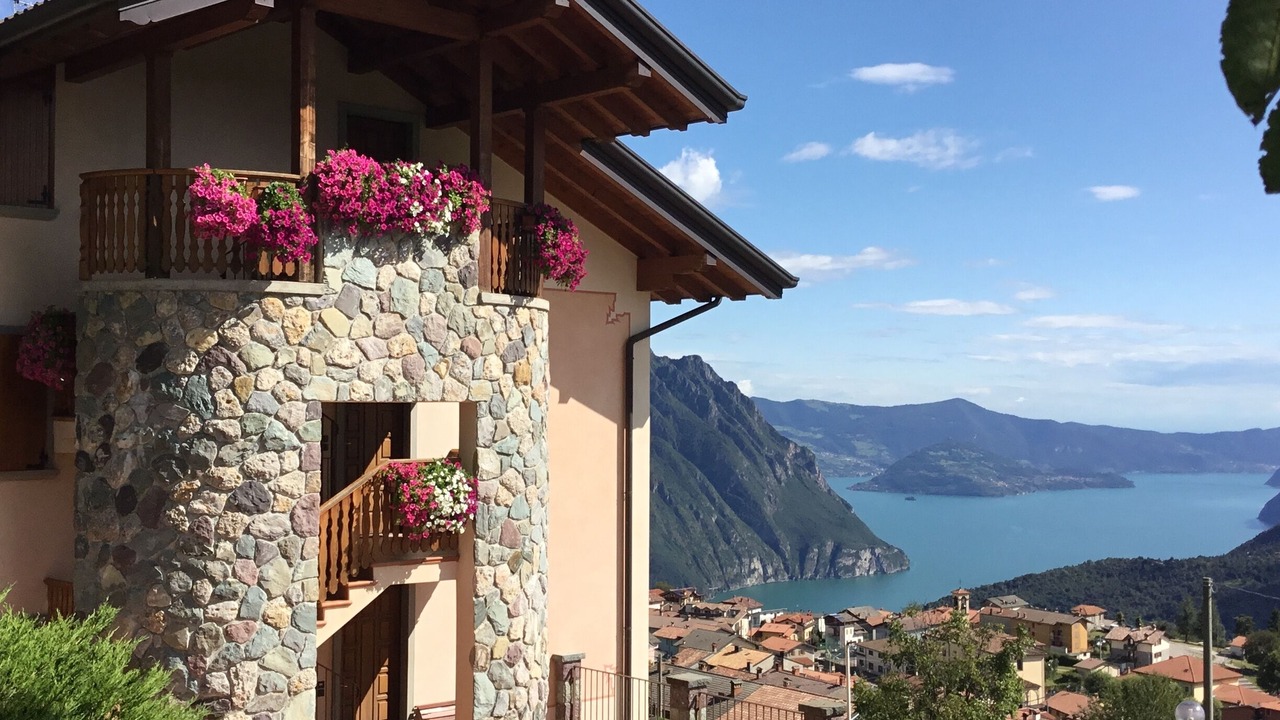 Photo of Outdoor in Bossico