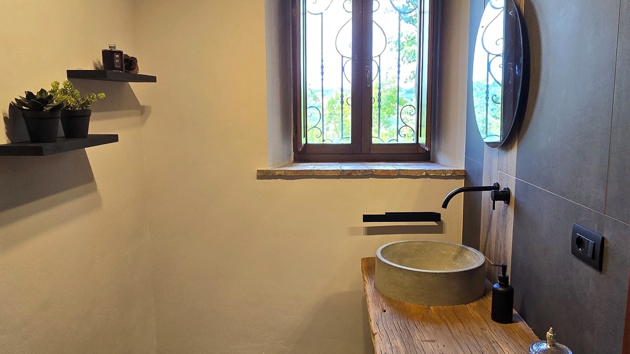Photo of Bathroom in Volterra