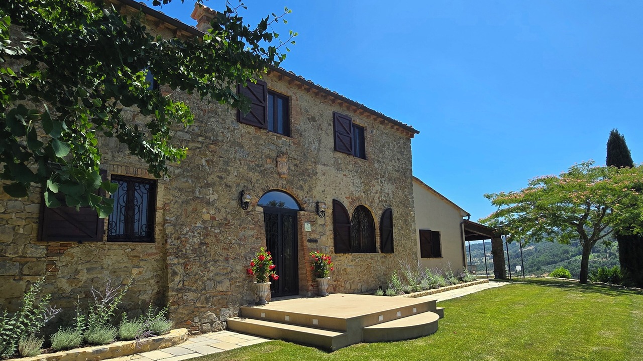 Photo of Others in Volterra