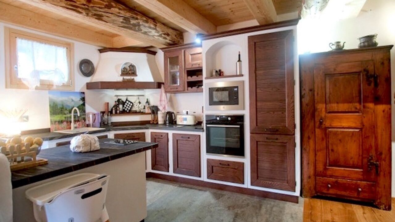 Photo of Kitchen in Siror (tn)