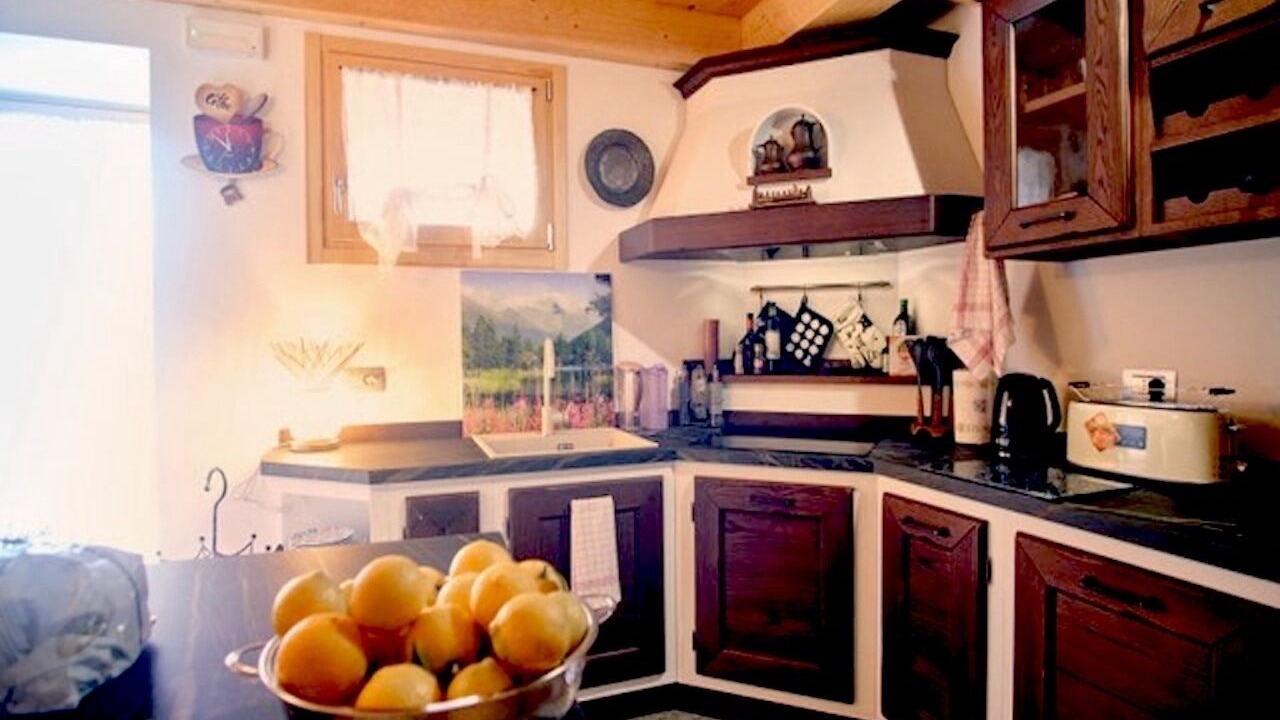 Photo of Kitchen in Siror (tn)