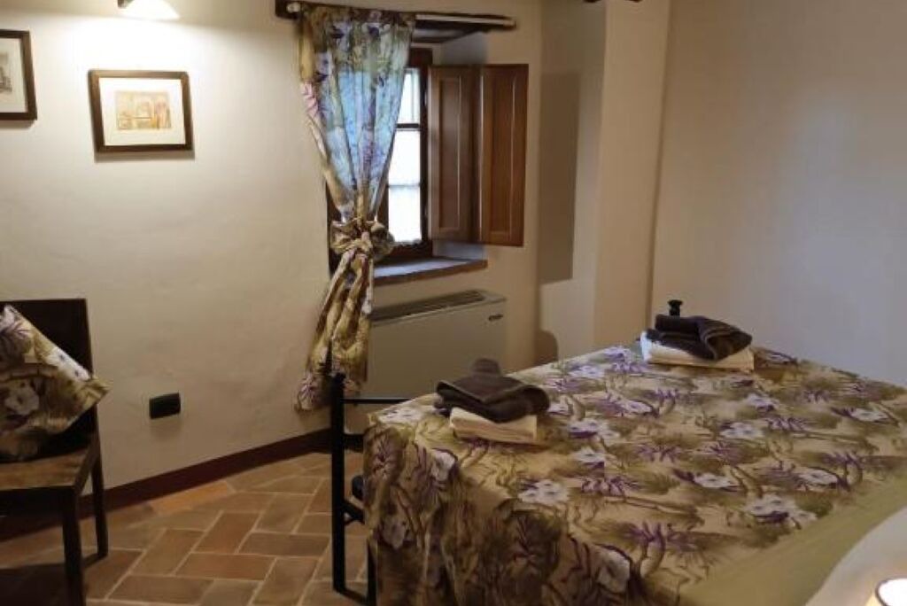Photo of Bedroom in Radicondoli