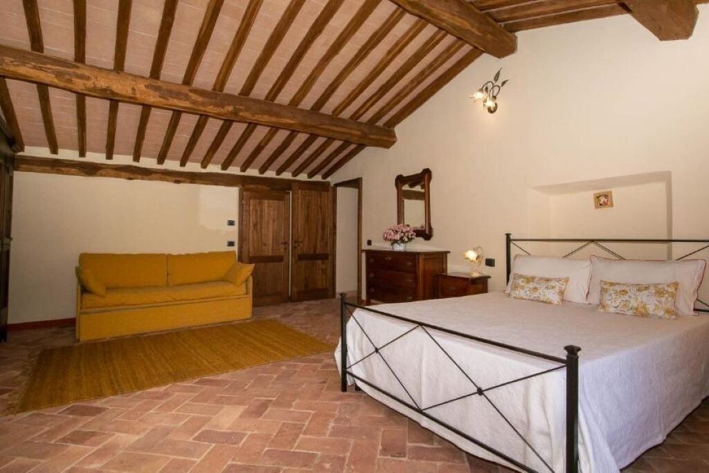 Photo of Bedroom in Radicondoli